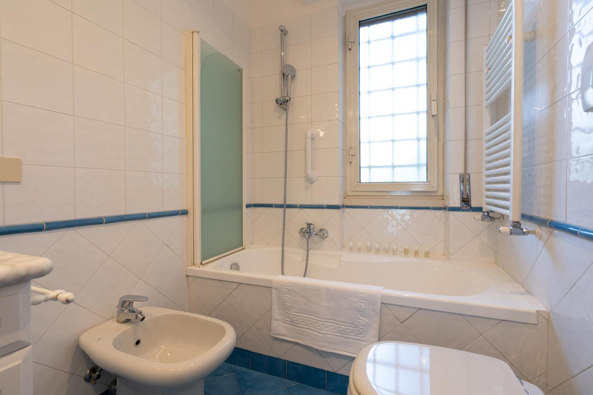 Appartement {free Parking} Wi-fi - Netflix & A/c